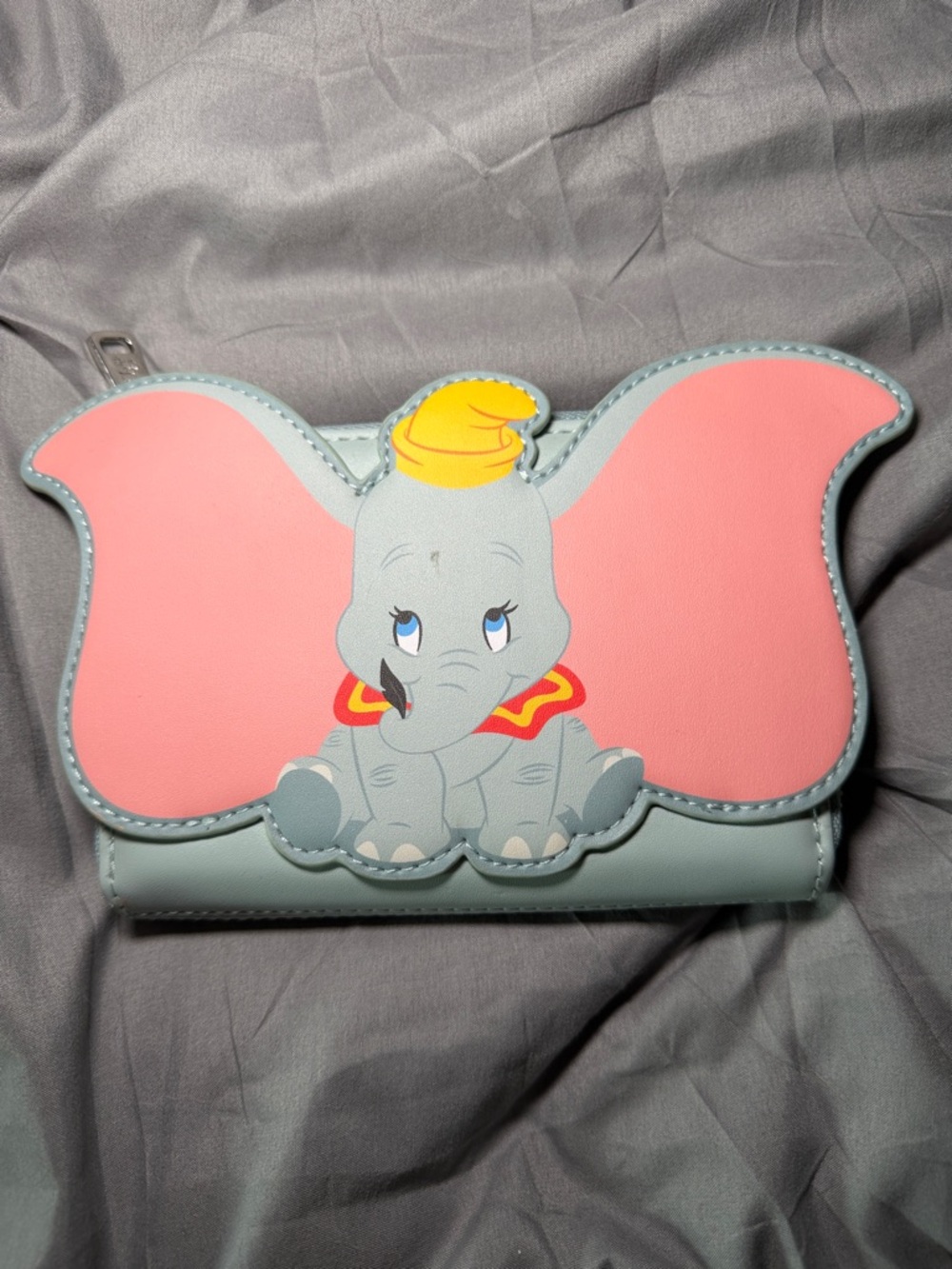 Dumbo loungefly wallet!